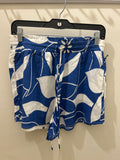 Room 34 blue and white shorts with pockets