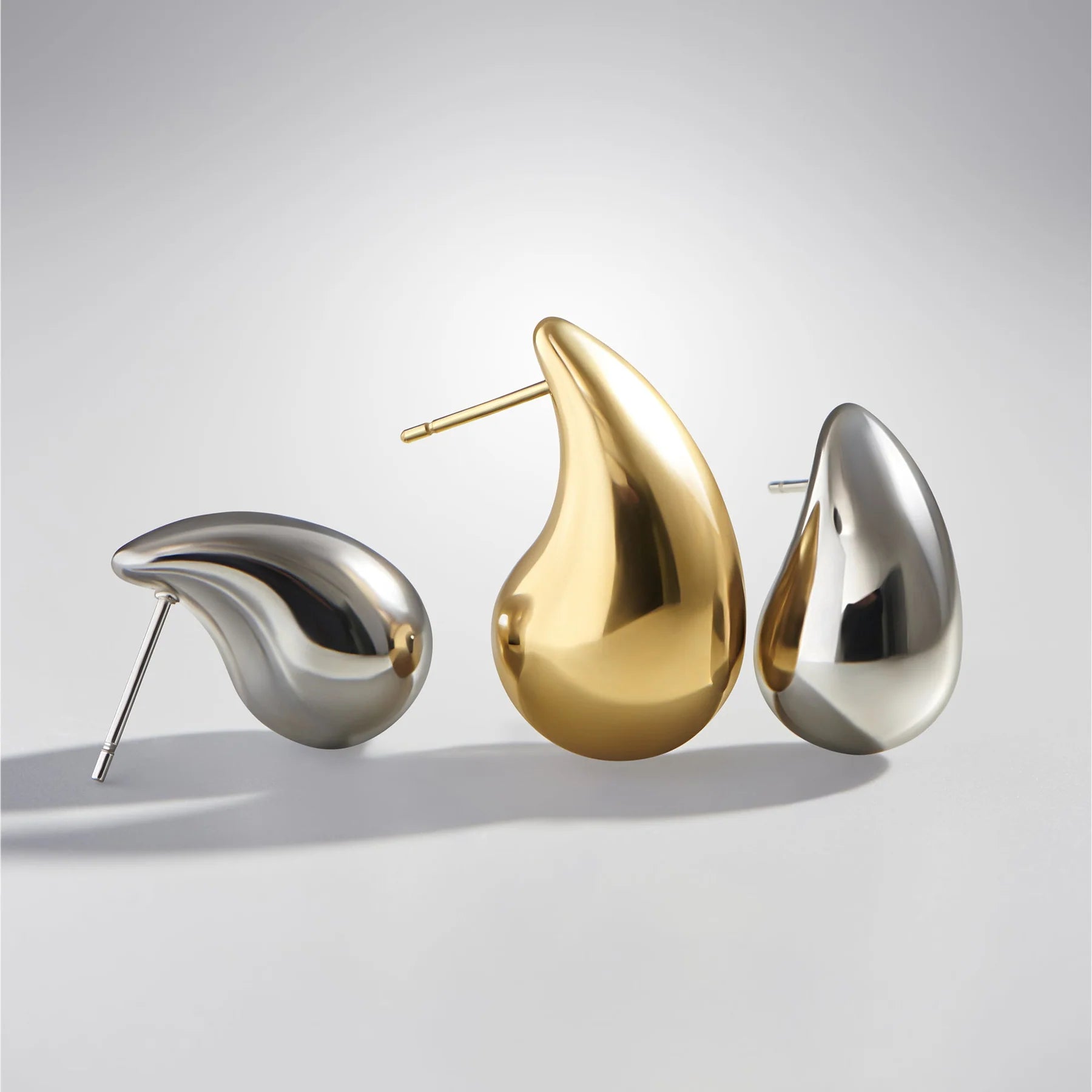 Mia Selina earrings
