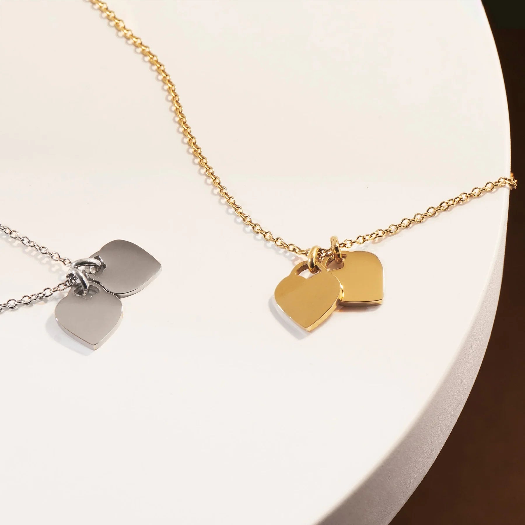 Mia Venus Silver Pendant Necklace