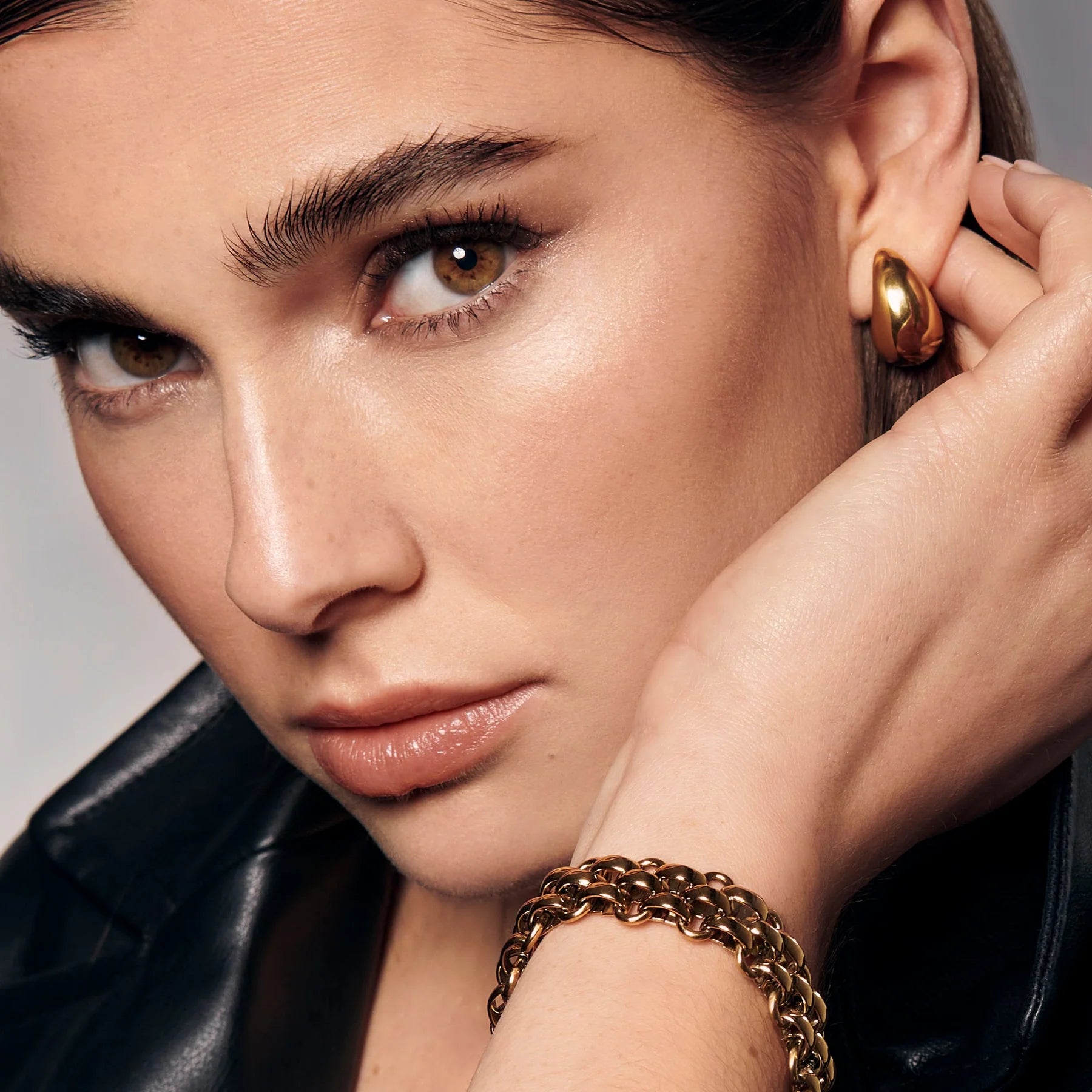 Mia Selina earrings